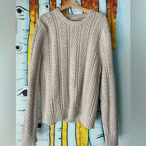 Goodfellow men’s cream colored cable knit sweater in large
